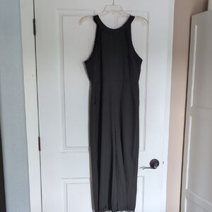 Elegant Black Sleeveless Dress